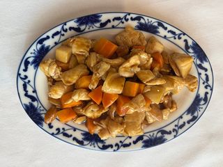 50. Dadini di pollo alle mandorle