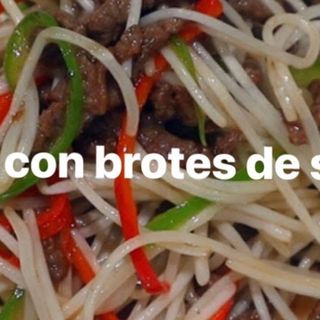 Ternera con brotes de soja