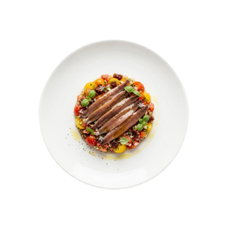 Anchoas De Santoña Con Tartar De Cherris Y Dátil (4 uds.)