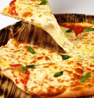 Pizza Multe Branze Ø32cm