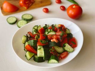 კიტრი პომიდვრის სალათი