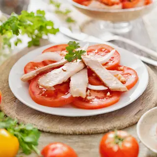 Ensalada De Tomate Con Ventresca De Atún