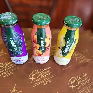 Succo di frutta ananas