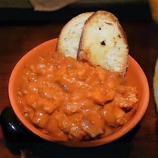 Fagioli alla messicana con crostini