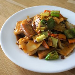 Pollo estilo gong bao