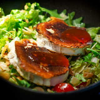 Insalata Al Formaggio Di Capra