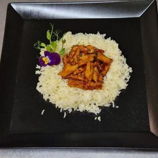 Piept de pui usor picant cu orez cu parmezan (300g)