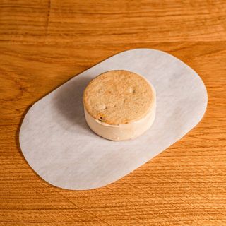 Biscotto gelato piccolo alla nocciola