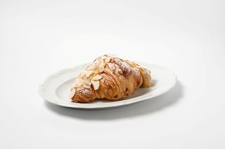 Круассан миндальный 