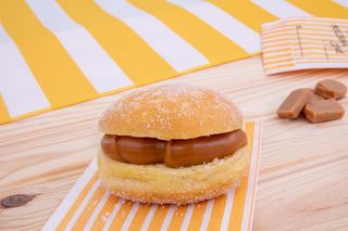 Bola de Berlim Caramelo Salgado