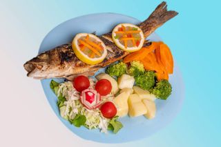 Pastrmka sa pomfritom