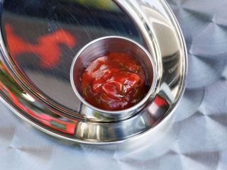 Pomidorowy z kolendra i czosnkiem