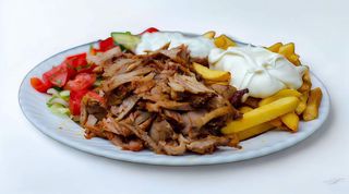 Piatto riso bianco con carne kebab menù