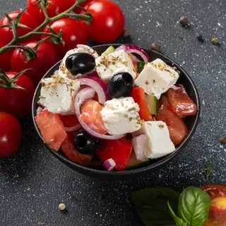 Салат Грецький (200г)