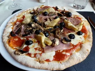 Pizza Caprichosa (Mediana)(30 Cm.)