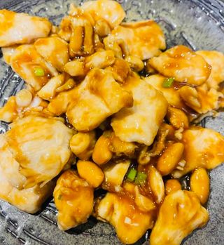 Pollo mandorle e sedano