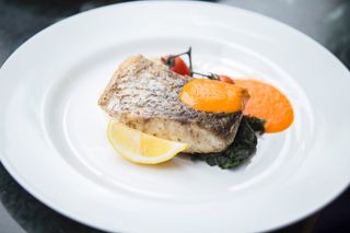 78. Pesce alla griglia, branzino