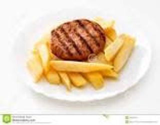 Hamburger e patatine al piatto