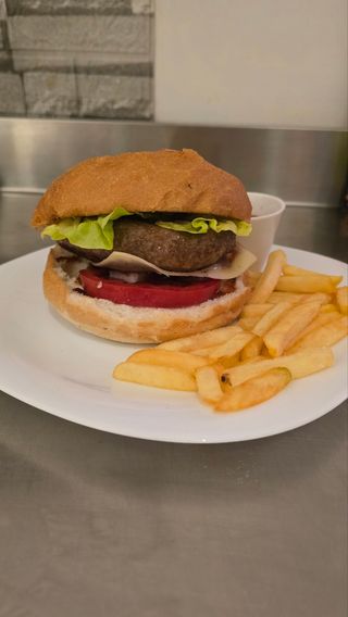 Classic Cheeseburger