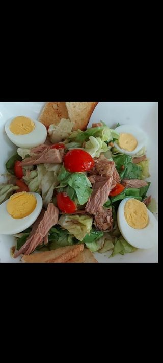 Tuna salata