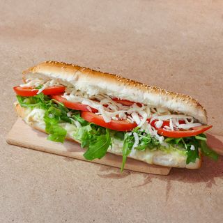 Veliki topli sendvič vegeterijanski