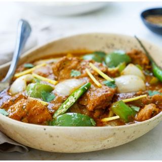 Kadai Chicken (boneless chicken)