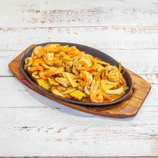 857 Gambas com Cebola Picante na Chapa