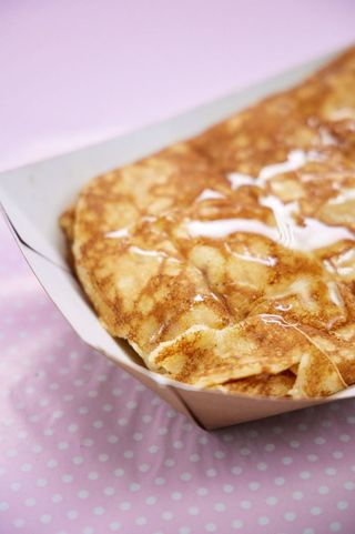 Clătită cu miere de salcâm