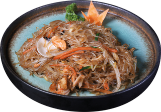 Vermicelli di soia con frutti di mare