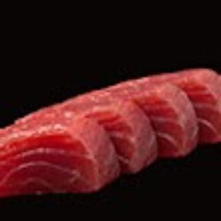 70. Sashimi De Atún