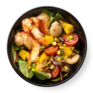 Тигрові креветки з ананасом