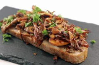 6. Bruschetta Con Setas