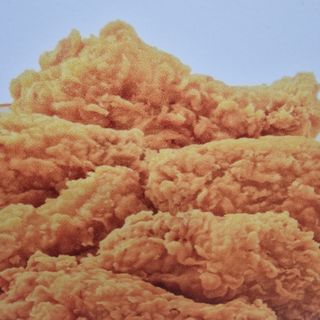 Pollo frito[3unidades) con  patatas fritas y cocacola 50cc