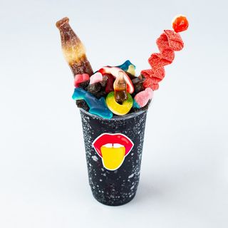 შავი კოლა ქენდი ბუმი