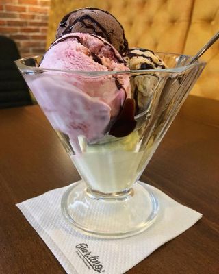 Sladoled kugla (Frikom)