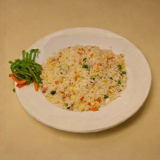 23. Arroz Frito Tres Delicias