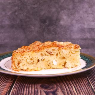 Домашна баница със сирене, масло, яйца, кори (230г-250г) 