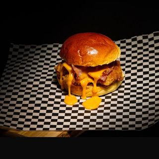 Menú Chicken Max burger 