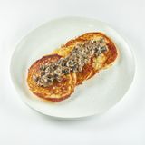 Деруни під смаженою курочкою та печерицями (230г)