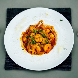 TAGLIATELLE CON GAMBERI