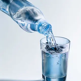 agua sin gas