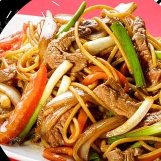 Tallarín Saltado De Carne