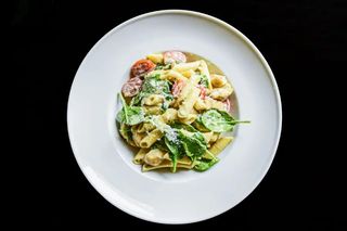 Penne z pieczonym łososiem 400g