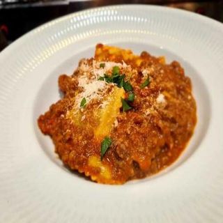 RAVIOLI BOLOÑESA