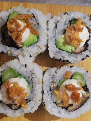 Uramaki Crispy Wood Roll