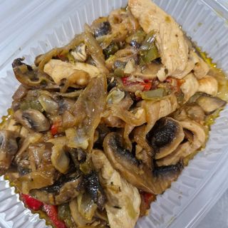 Tiras de pollo con verduras y salsa de ostras. 400 grs