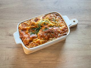 Naleśniki zapiekane Lasagne z mięsem i sosem pomidorowym