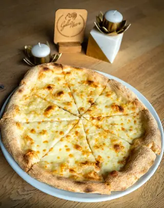 Focaccia cu mozzarella