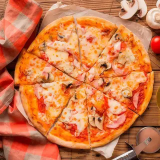 Pizza Capriciosa family