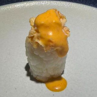 Shiro gunkan spicy ebi